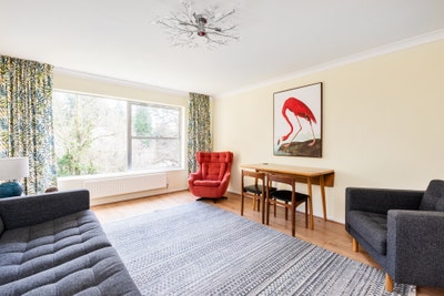 Flat - spare room Main Photo