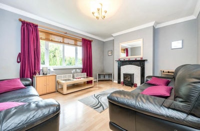 Double room available in family home Main Photo