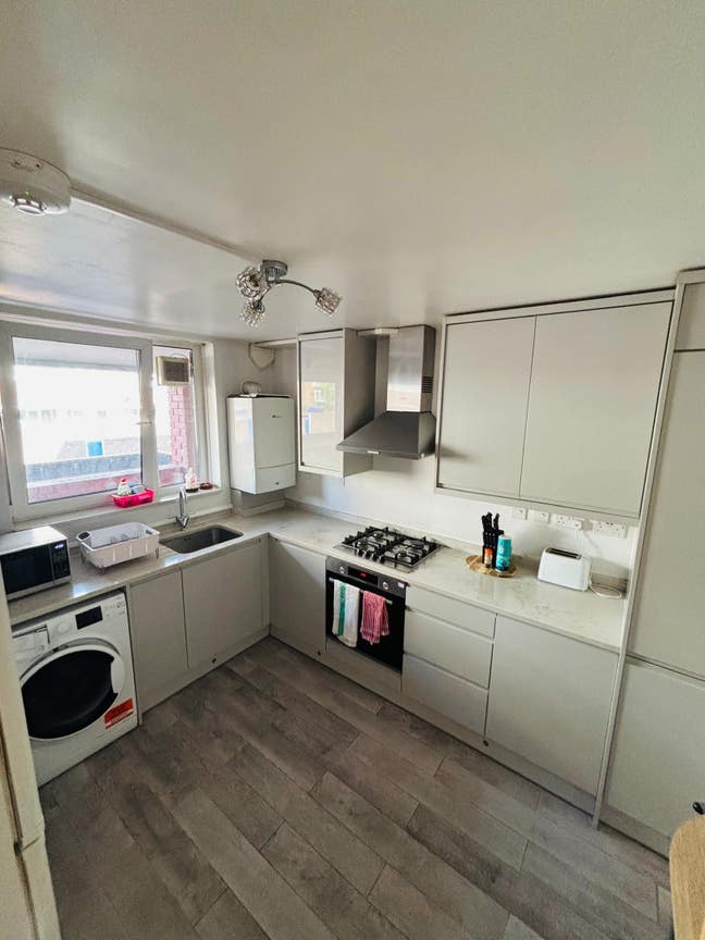 Kennington Double En-suite + Large Double Room  Main Photo