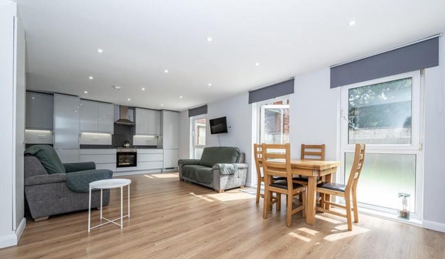 Double Room Near St. Johns Wood Main Photo