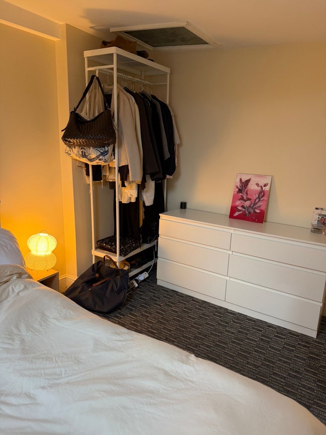 Cosy double room in Kentish Town flat Main Photo