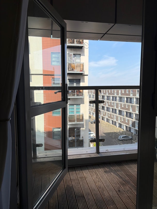 Double Ensuite with balcony - All bills included  Main Photo