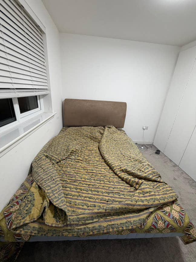 Private double bed room in new home Main Photo