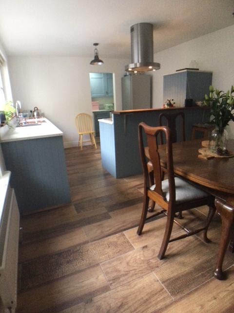 Double Room, Spacious Townhouse Allworthy Ave. Main Photo