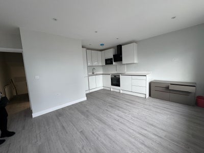 Stylish Luxury Flat Share – Prime Tooting Location Main Photo