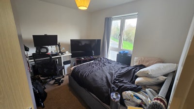  Double Room + Private Bathroom | Bills Included | Main Photo
