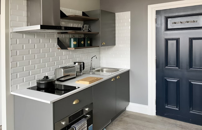 Private studio - Aston Uni 3 min - &pound;200 pw  Main Photo