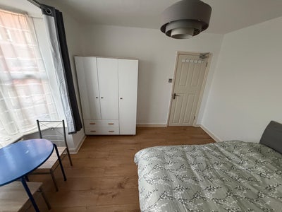 Private room to rent Main Photo