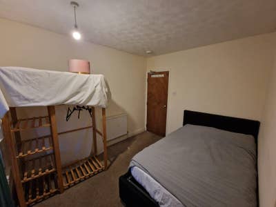 Double room in a very clean and quiet house Main Photo