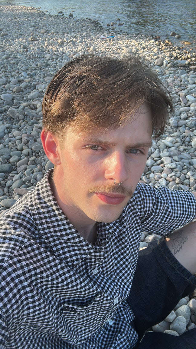 Friendly roommate + cat Main Photo