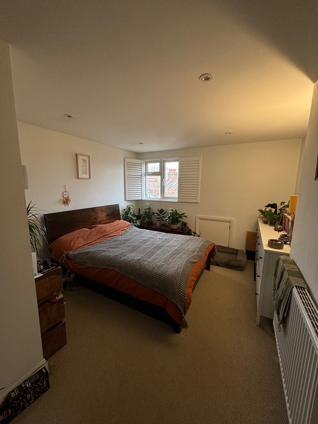 Cosy Double Room Available in Quiet Maisonette Main Photo