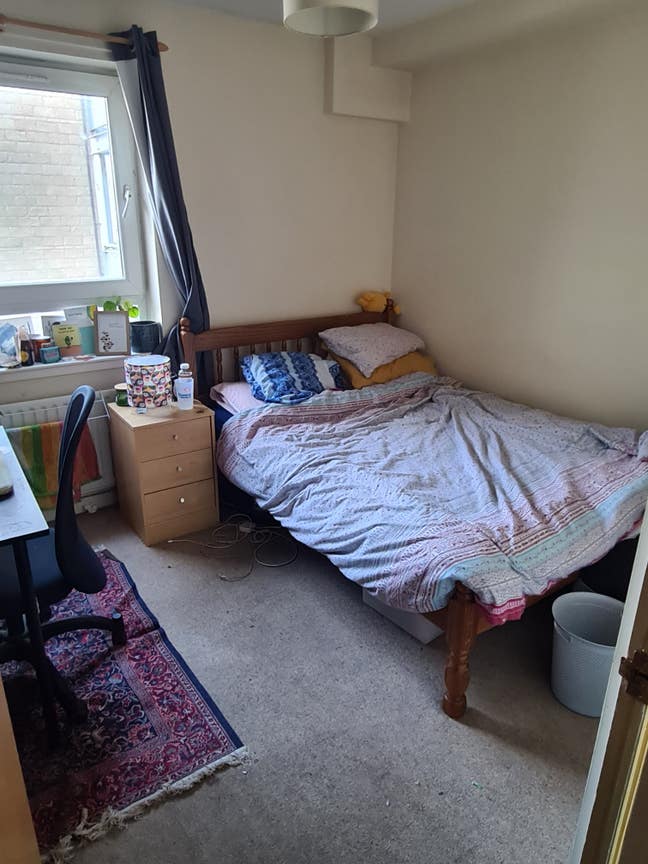 Double bedroom to rent in 3 bed flatshare, Leith  Main Photo