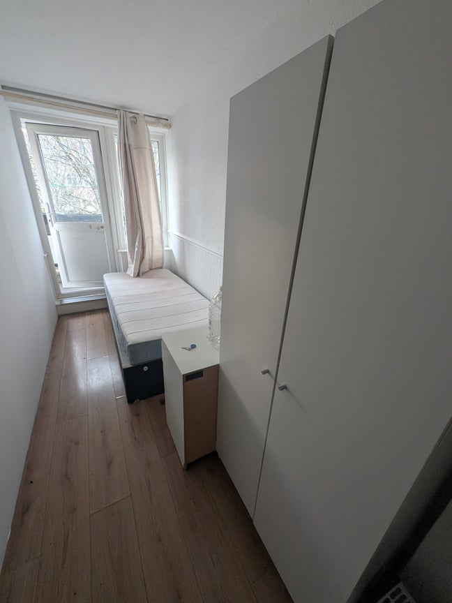 Balcony/All Bills Included @ Tower Bridge/Aldgate Main Photo