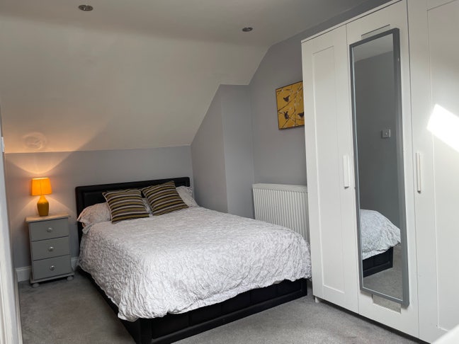 Double bedroom with en-suite  Main Photo