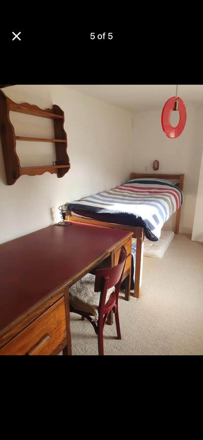 Sunny room in lovely quite home Main Photo