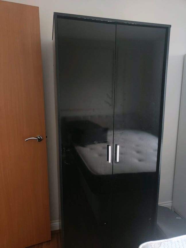Double room available in 2 bedroom flat. Main Photo