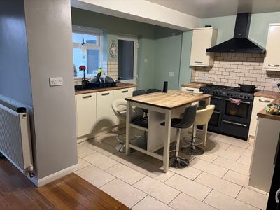 Room for rent north petherton Main Photo