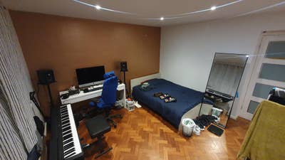 Massively Spacious Double Room Available Now Main Photo