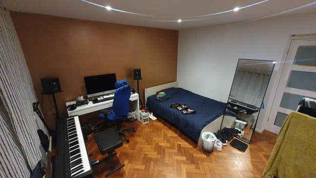 Massively Spacious Double Room Available Now Main Photo