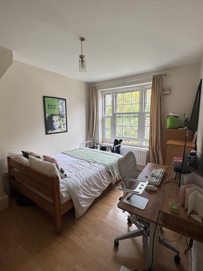 Two double rooms Oval! Main Photo