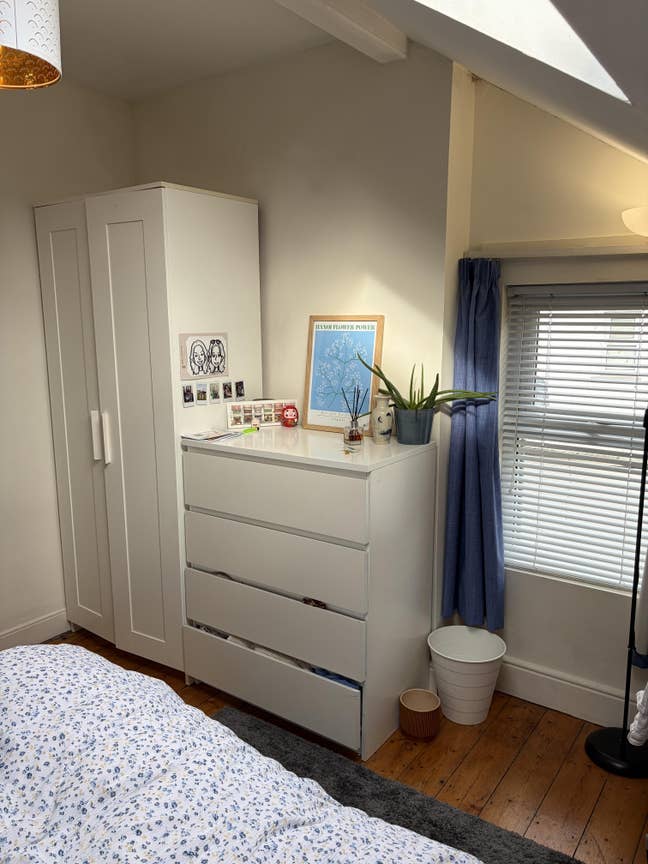 Double room in young professional house Main Photo