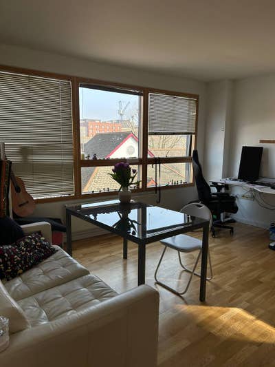 Fully loaded 1-bedroom flat Main Photo