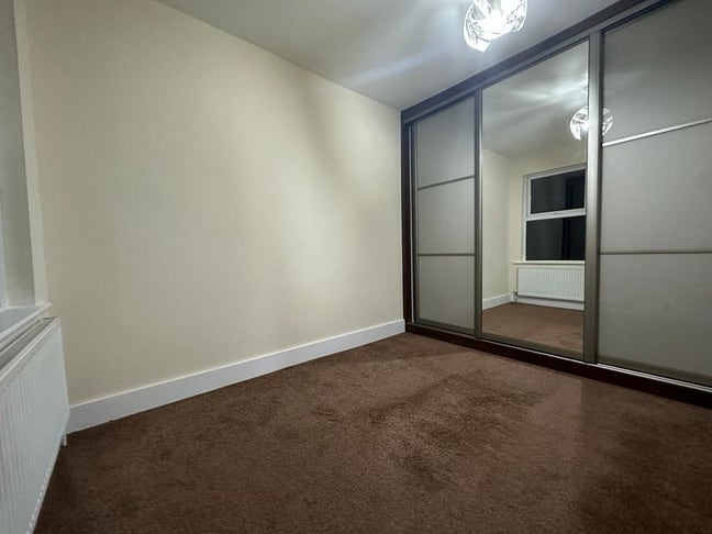 Room on rent Main Photo