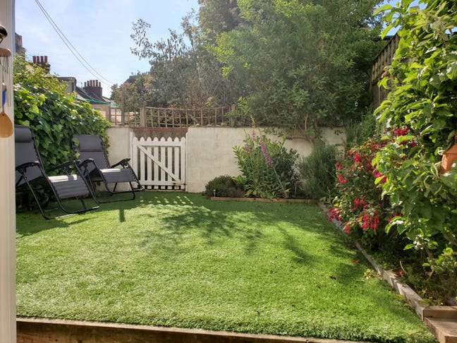 All Bills Included. Large Double Rm Main Photo