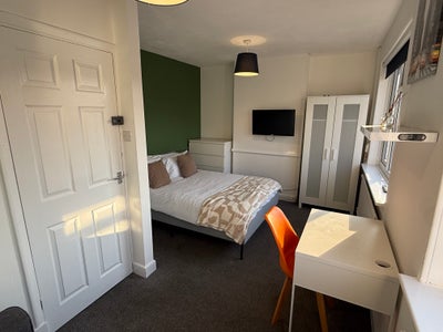 2 Double Rooms | &pound;500pcm ALL Bills Inc | Beeston Main Photo