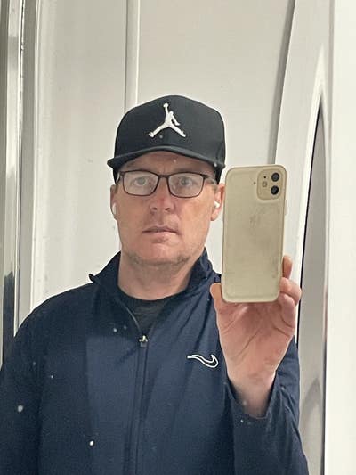 54 year old Male seeks a single or double room Main Photo