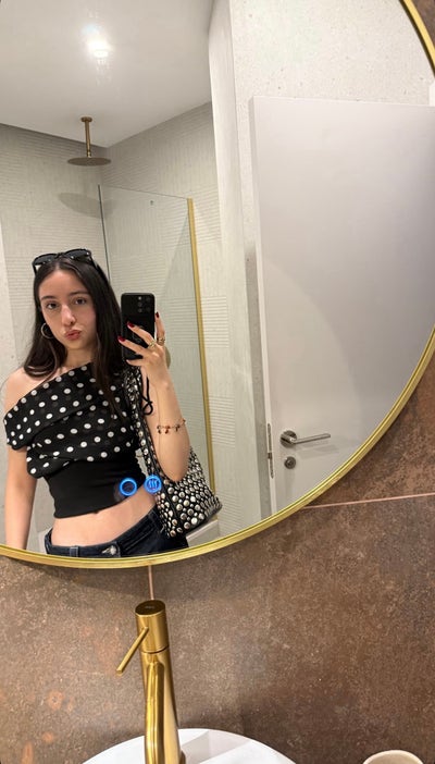 Looking for a buddy up/flatmate. Main Photo