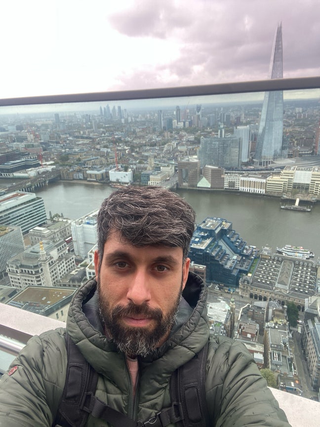 Designer seeking flatshare in Greenwich    Main Photo