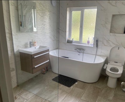 Single Bedroom Available  Main Photo