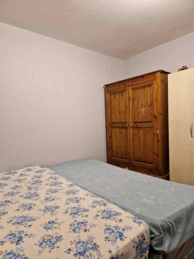 Double room available in RM7 Main Photo