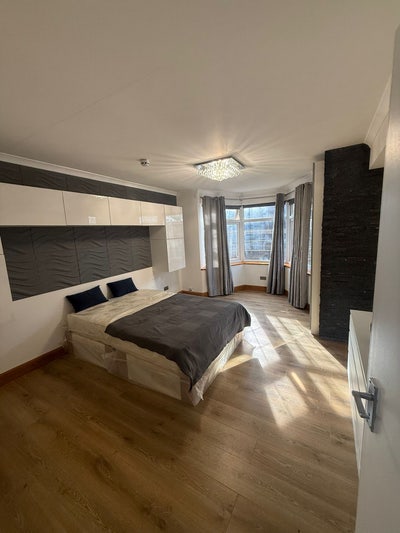 Luxury 2 Bed Flat Close to Kilburn-Cheap&Bright 🔆 Main Photo