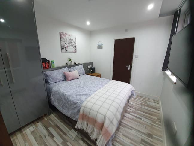 Double Ensuite & TV & Fridge (No deposit) Main Photo