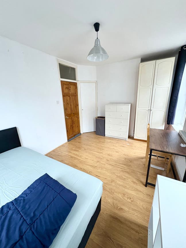 👑Paddington Nearby: 2 Double Rooms👑 Main Photo