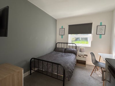Modern En-Suite & Studio Rooms Bills Included Main Photo