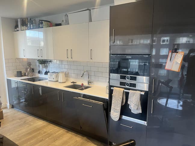 815sqft Executive Suite | Dual Bathrooms | All in  Main Photo