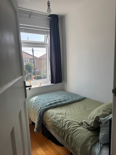 Single Room  close to Enfield Town Main Photo