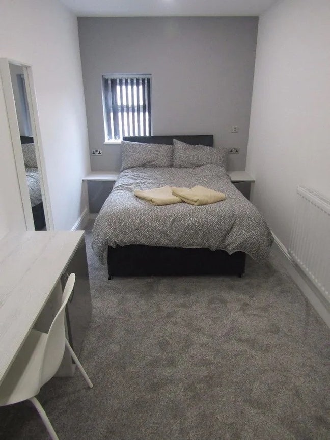 🏠Housemates Wanted – Kensington Fields (L7) 🏠 Main Photo