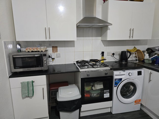 Double Room for Rent Main Photo