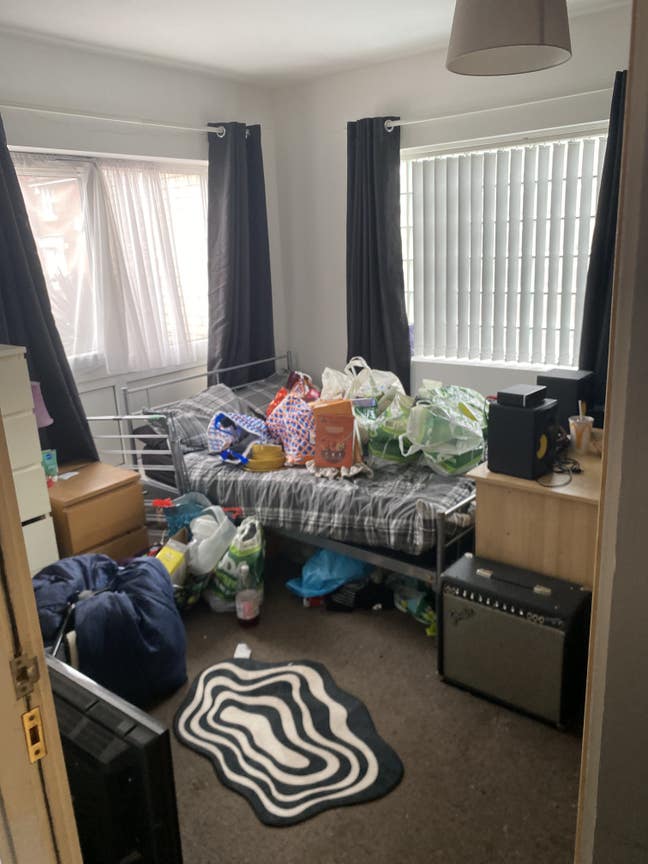 Large Double Bedroom with Own Bathroom in Hulme, M Main Photo
