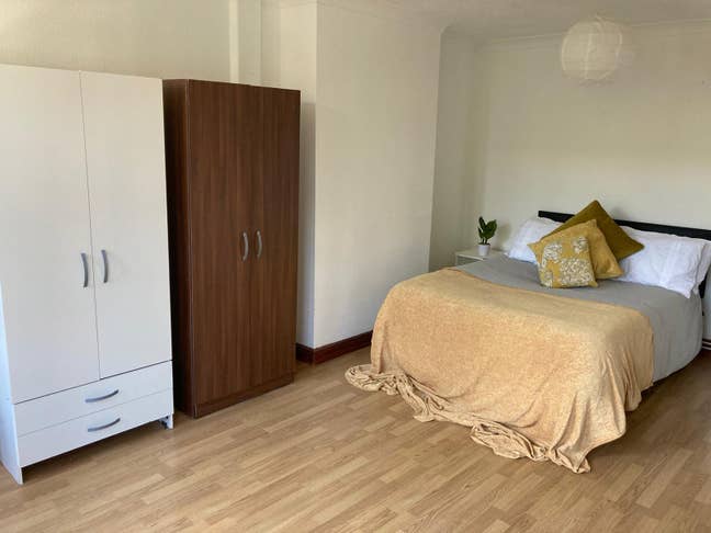 Canary Wharf/Crossharbour*!Available Now Main Photo