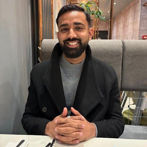 Professional Male seeks a single or double room Main Photo