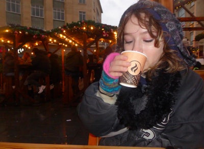 Student Intern Looking for buddy ups/room  Main Photo