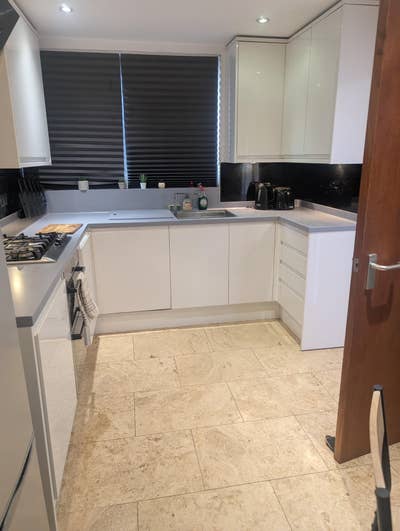 House in Highbury Islington (Viewing Mar 28/29) Main Photo