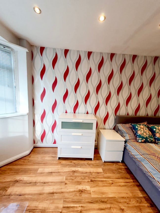 Double Room close to Winchmore Hill Station  Main Photo