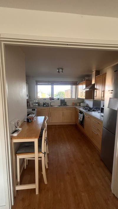 2 rooms in East Hill Sharehouse Main Photo