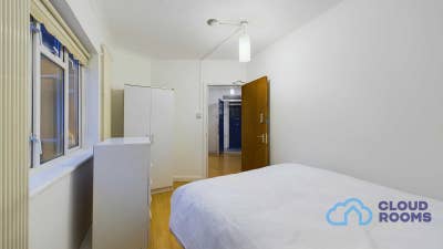 Spacious Double Room in Wembley Park Main Photo